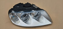 Load image into Gallery viewer, Frontscheinwerfer VW Touareg 7L6941016BK 89307861 Xenon Rechts Headlight