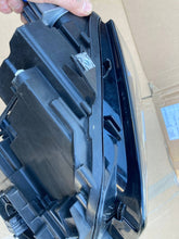 Laden Sie das Bild in den Galerie-Viewer, Frontscheinwerfer Seat Ateca 576941032 LED Rechts Scheinwerfer Headlight SCH4720820517zm