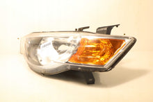 Laden Sie das Bild in den Galerie-Viewer, Frontscheinwerfer Mitsubishi Colt VI I 214-1194L Ein Stück (Rechts oder Links)