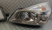 Laden Sie das Bild in den Galerie-Viewer, Frontscheinwerfer Renault Espace IV 155660-00RE Xenon Ein Satz Headlight SCH2790502446au