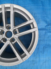 Load image into Gallery viewer, 1x Alufelge 17 Zoll 8.5" 5x112 50ET Glanz Silber 8S0601025 Audi Tt Rim Wheel FEL3534343980ub