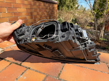 Laden Sie das Bild in den Galerie-Viewer, Frontscheinwerfer Volvo S40 31299597 Links Scheinwerfer Headlight SCH8937423520op