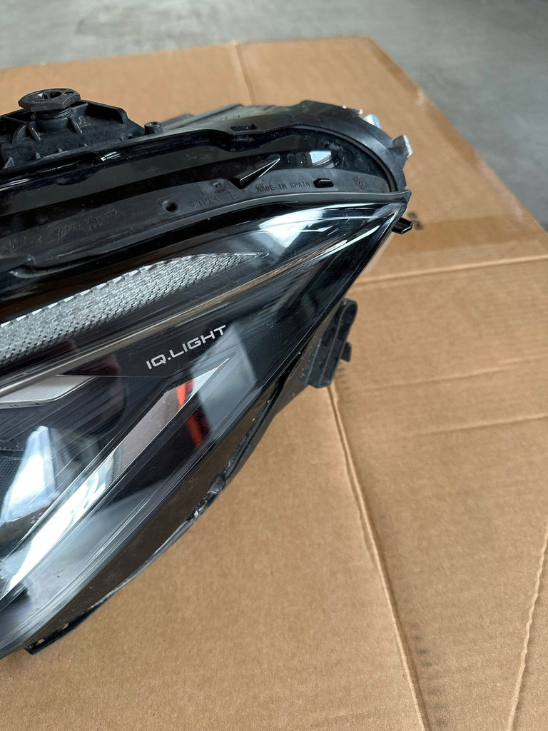 Frontscheinwerfer VW Passat 3J1941035 3J19410353J1941035 LED Rechts oder Links SCH3416651097nt