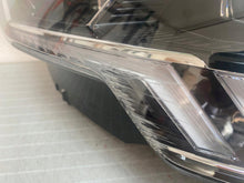 Laden Sie das Bild in den Galerie-Viewer, Frontscheinwerfer Audi Q3 83A941033 LED Links Scheinwerfer Headlight SCH6958789367pq
