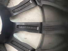 Laden Sie das Bild in den Galerie-Viewer, 1x Alufelge 20 Zoll 10.5&quot; 5x112 40ET 6880047 BMW X5 G05 G06 Rim Wheel