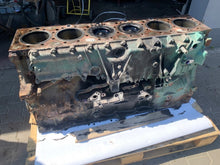 Laden Sie das Bild in den Galerie-Viewer, Motorblock Volvo D13K460500 Diesel Unkomplett MOT6944269843yn