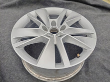 Load image into Gallery viewer, 1x Alufelge 17 Zoll 7.0" 5x112 45ET Glanz Silber 57A601025K Skoda Karoq FEL9330540061ol