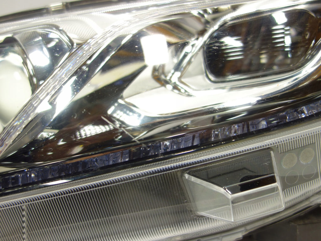 Frontscheinwerfer Mitsubishi Eclipse Cross 8301D183 LED Links Headlight