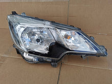 Laden Sie das Bild in den Galerie-Viewer, Frontscheinwerfer Mitsubishi Space Star 8301D446 Rechts Scheinwerfer Headlight