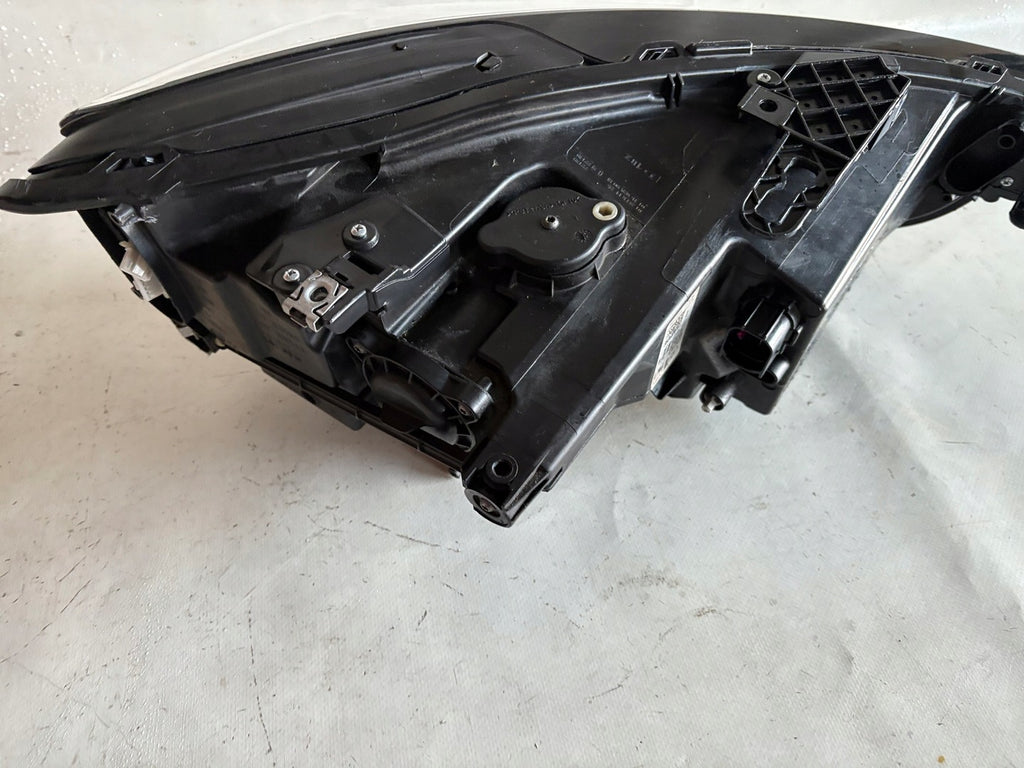 Frontscheinwerfer Seat 5FJ941007J LED Ein Stück (Rechts oder Links) Headlight