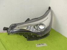 Laden Sie das Bild in den Galerie-Viewer, Frontscheinwerfer Toyota Avensis Links Scheinwerfer Headlight SCH9639989232si