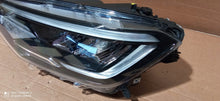 Laden Sie das Bild in den Galerie-Viewer, Frontscheinwerfer VW Taigo 2G7941005A LED Links Scheinwerfer Headlight