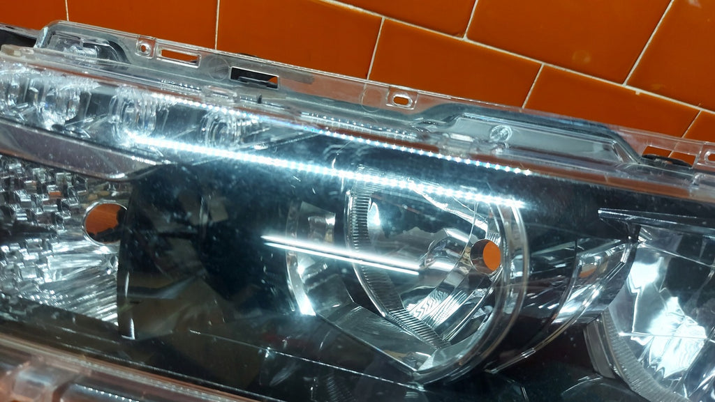 Frontscheinwerfer Toyota Corolla 81150-02E71 LED Ein Stück (Rechts oder Links)