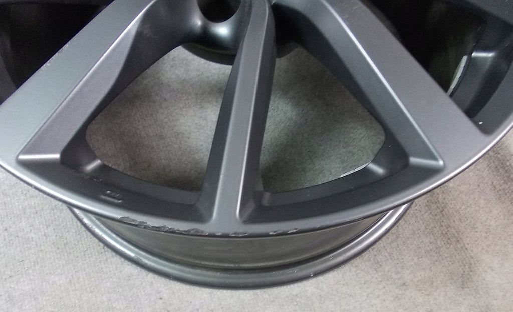 1x Alufelge 18 Zoll 8.0" 5x114.3 34ET 0A8080 Kia Stinger Rim Wheel