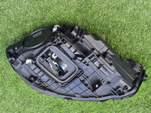 Laden Sie das Bild in den Galerie-Viewer, Frontscheinwerfer Mercedes-Benz W177 A1779062106 Vorderseite Headlight SCH2477872727vv