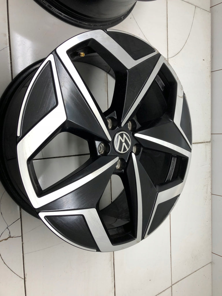 1x Alufelge 19 Zoll 7.5" 5x112 50ET Glanz Silber 10A601025J VW Rim Wheel FEL7796289148sq