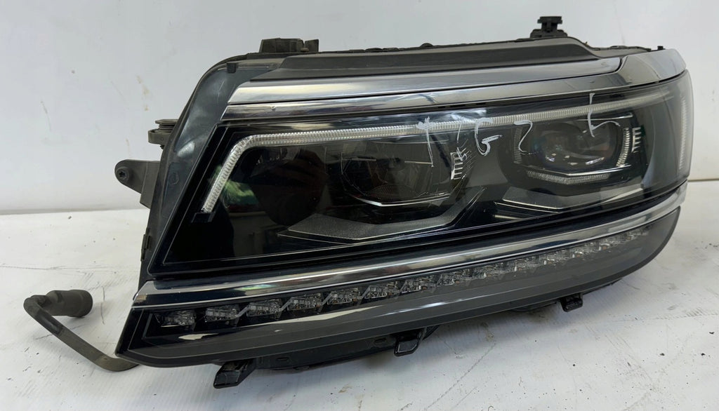 Frontscheinwerfer VW Tiguan 5NB941081A Ein Stück (Rechts oder Links) Headlight