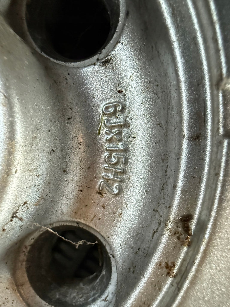 1x Alufelge 15 Zoll 6.0" 4x108 52 5ET Glanz Silber 2S6J1007AB Ford Et Rim Wheel FEL2592063242oo