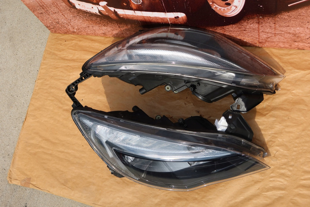 Frontscheinwerfer Opel Astra 13371596 Ein Stück (Rechts oder Links) Headlight