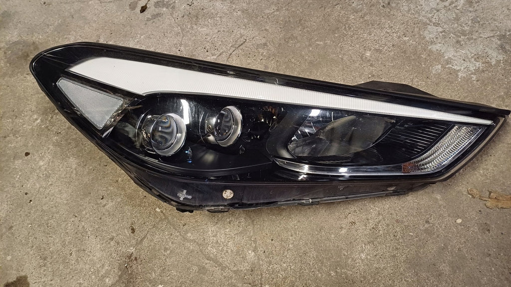 Frontscheinwerfer Hyundai Tucson R009D200LGE Rechts Scheinwerfer Headlight