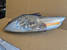 Laden Sie das Bild in den Galerie-Viewer, Frontscheinwerfer Ford Mondeo Links Scheinwerfer Headlight SCH1138534833dq