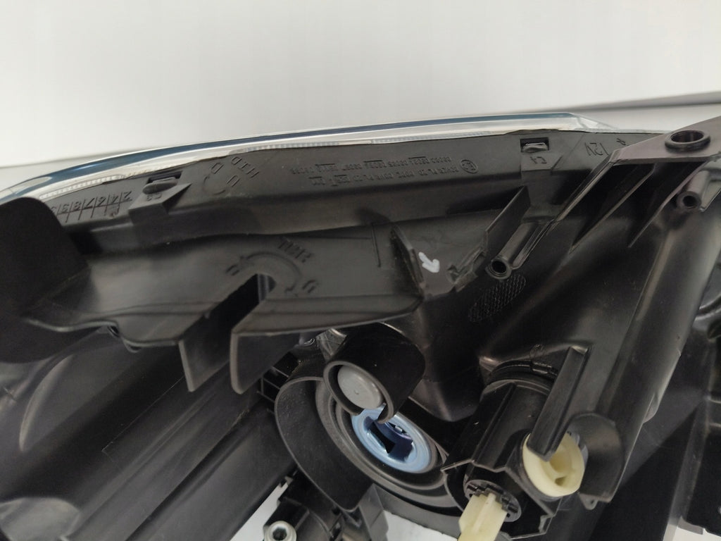 Frontscheinwerfer Toyota Auris 81170-02540 Links Scheinwerfer Headlight SCH8216589099dd