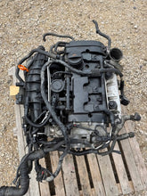 Load image into Gallery viewer, Motor Audi Seat Skoda VW I BWA AXX 2.0 TFSI 172TKm Benzin Engine Komplett MOT2242212497ft