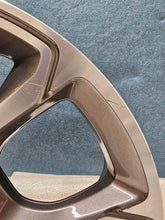 Laden Sie das Bild in den Galerie-Viewer, 1x Alufelge 18 Zoll 7.0&quot; 4x108 47 5ET Glanz Graphit H1BJ-1007-E1 Ford Fiesta Mg