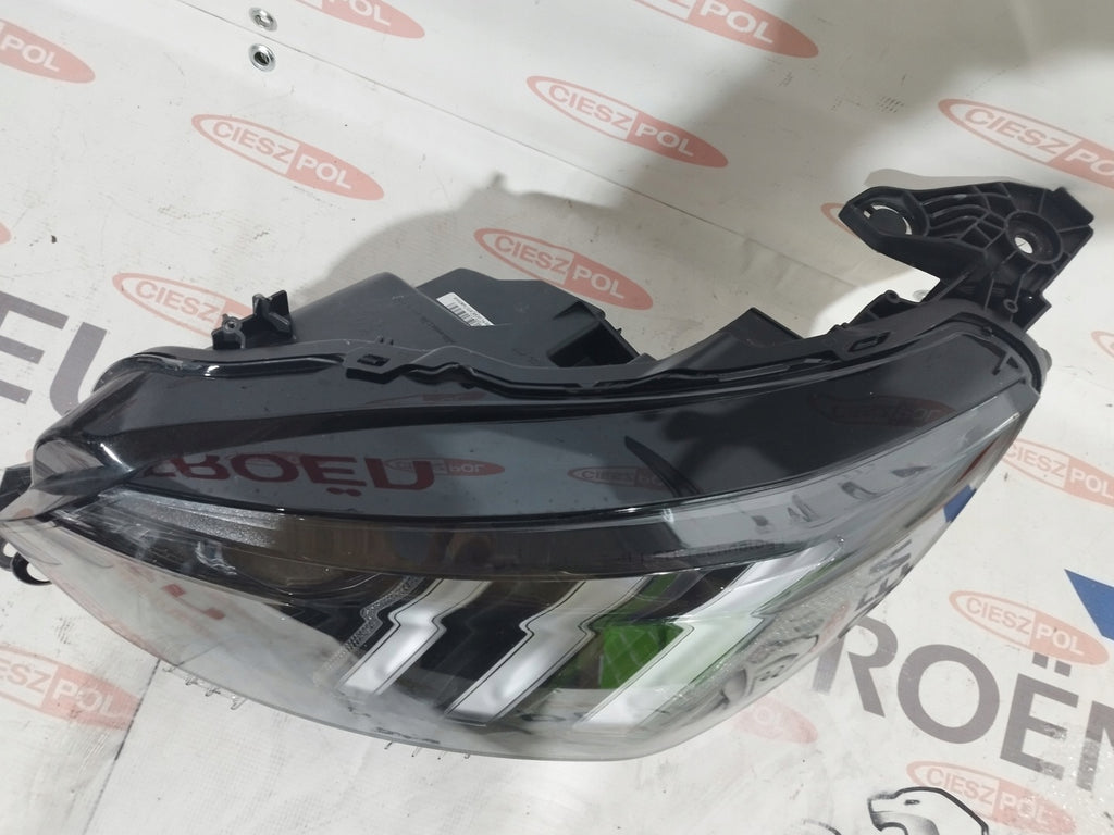 Frontscheinwerfer Mazda 2008 208 II D10E-51030 LED Ein Stück (Rechts oder Links)