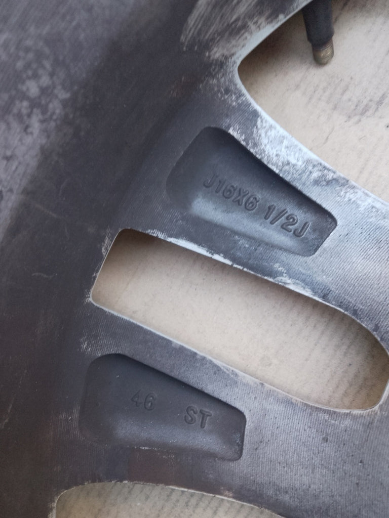 1x Alufelge 16 Zoll 6.5" 5x114.3 46ET Glanz Silber 4250F836 Mitsubishi Asx FEL2969240088nq