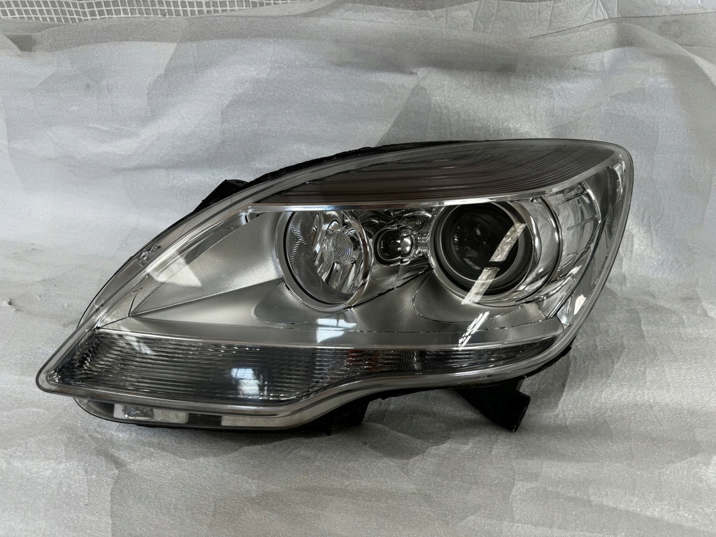 Frontscheinwerfer Mercedes-Benz W251 A2518203561 Links Scheinwerfer Headlight