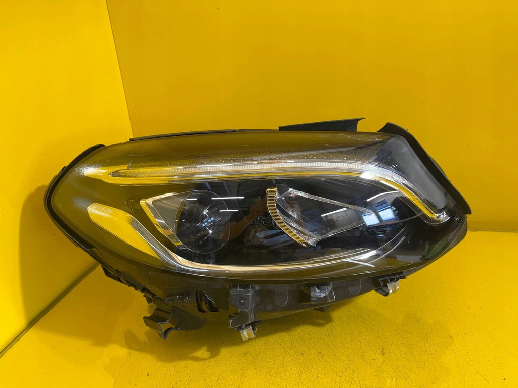 Frontscheinwerfer Mercedes-Benz W246 A2469066201 LED Rechts Headlight