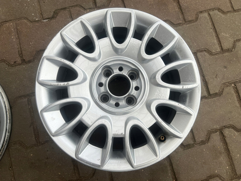 1x Alufelge 15 Zoll 6.0" 4x98 35ET Glanz Silber 50901666 Fiat 500 Rim Wheel
