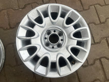Laden Sie das Bild in den Galerie-Viewer, 1x Alufelge 15 Zoll 6.0&quot; 4x98 35ET Glanz Silber 50901666 Fiat 500 Rim Wheel