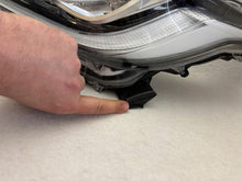 Load image into Gallery viewer, Frontscheinwerfer Mazda IV Yaris Links Scheinwerfer Headlight SCH2676351285zn