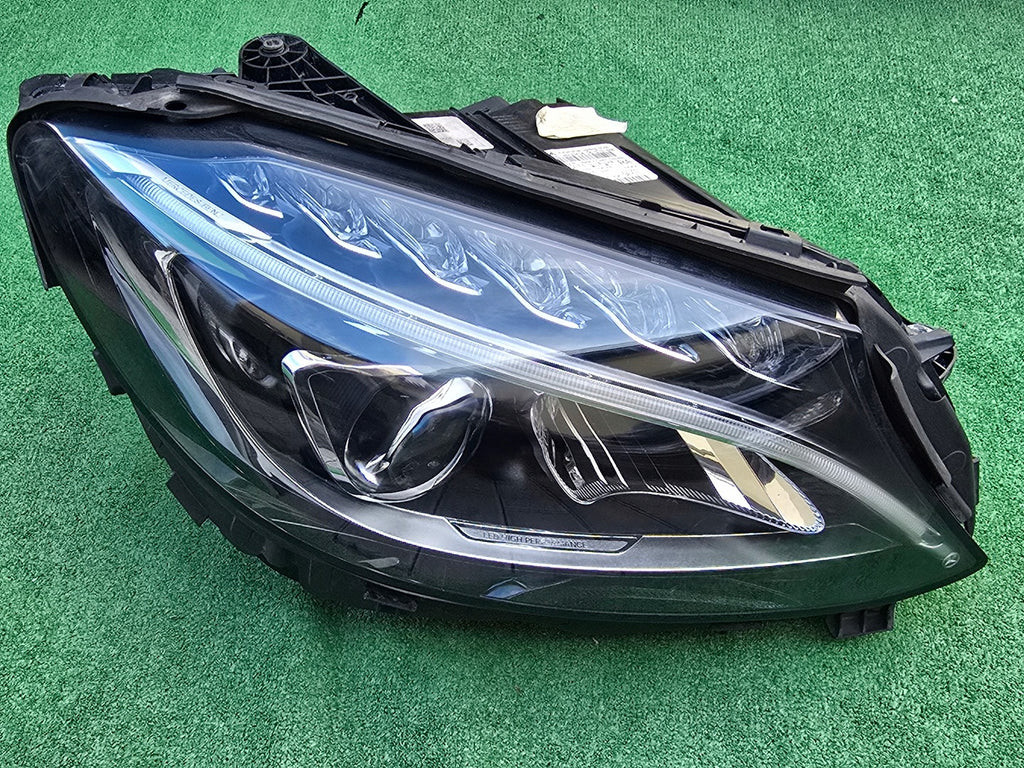 Frontscheinwerfer Mercedes-Benz W205 A2059063803 Full LED Rechts Headlight SCH7612806824oh