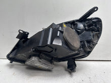 Laden Sie das Bild in den Galerie-Viewer, Frontscheinwerfer Opel Zafira B 13252471 Xenon Rechts Scheinwerfer Headlight