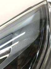 Laden Sie das Bild in den Galerie-Viewer, Frontscheinwerfer Opel Vivaro Trafic III 260605173R Links Scheinwerfer Headlight