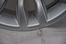 Load image into Gallery viewer, 1x Alufelge 18 Zoll 8.0" 5x120 30ET Glanz Silber 6789144 BMW 1 Rim Wheel FEL1696965561hh