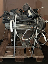 Load image into Gallery viewer, Motor Audi A6 A4 AVJ 1.8 150PS 110kW 230TKm 2003 Benzin Engine Komplett