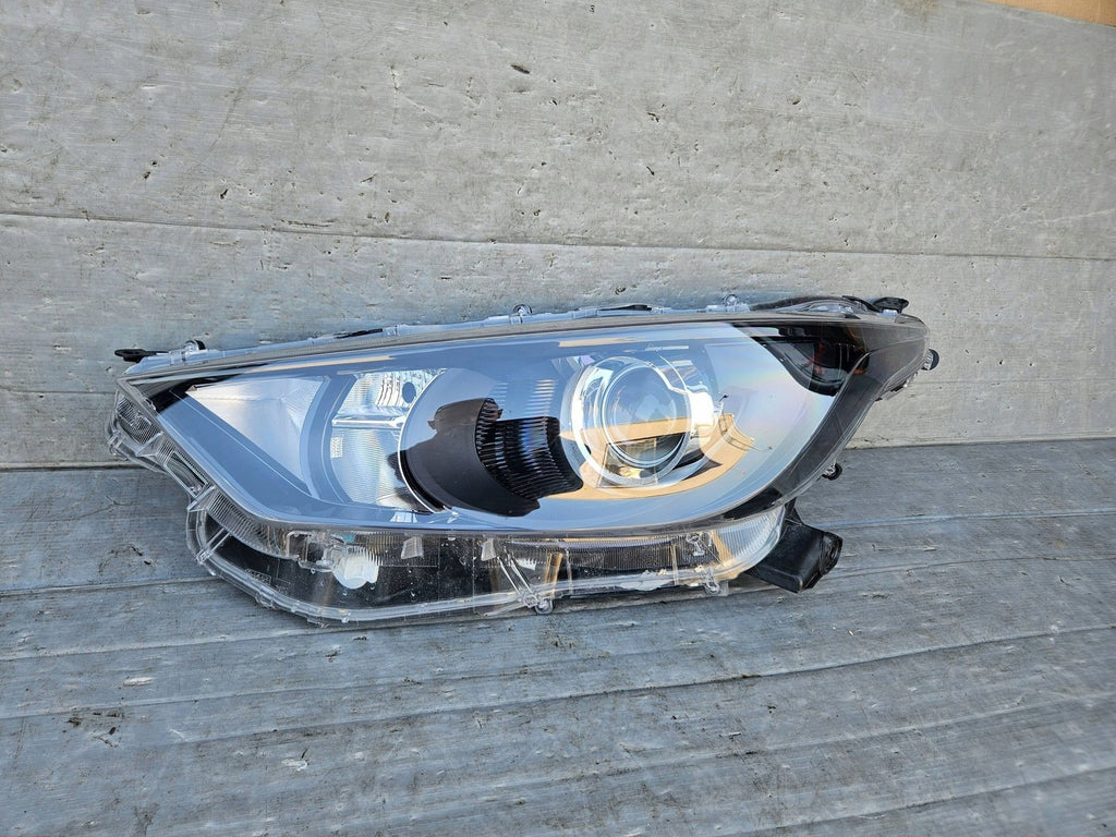Frontscheinwerfer Toyota Yaris Links Scheinwerfer Headlight
