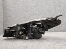 Laden Sie das Bild in den Galerie-Viewer, Frontscheinwerfer Toyota Yaris LED Rechts Scheinwerfer Headlight SCH4279341571cv