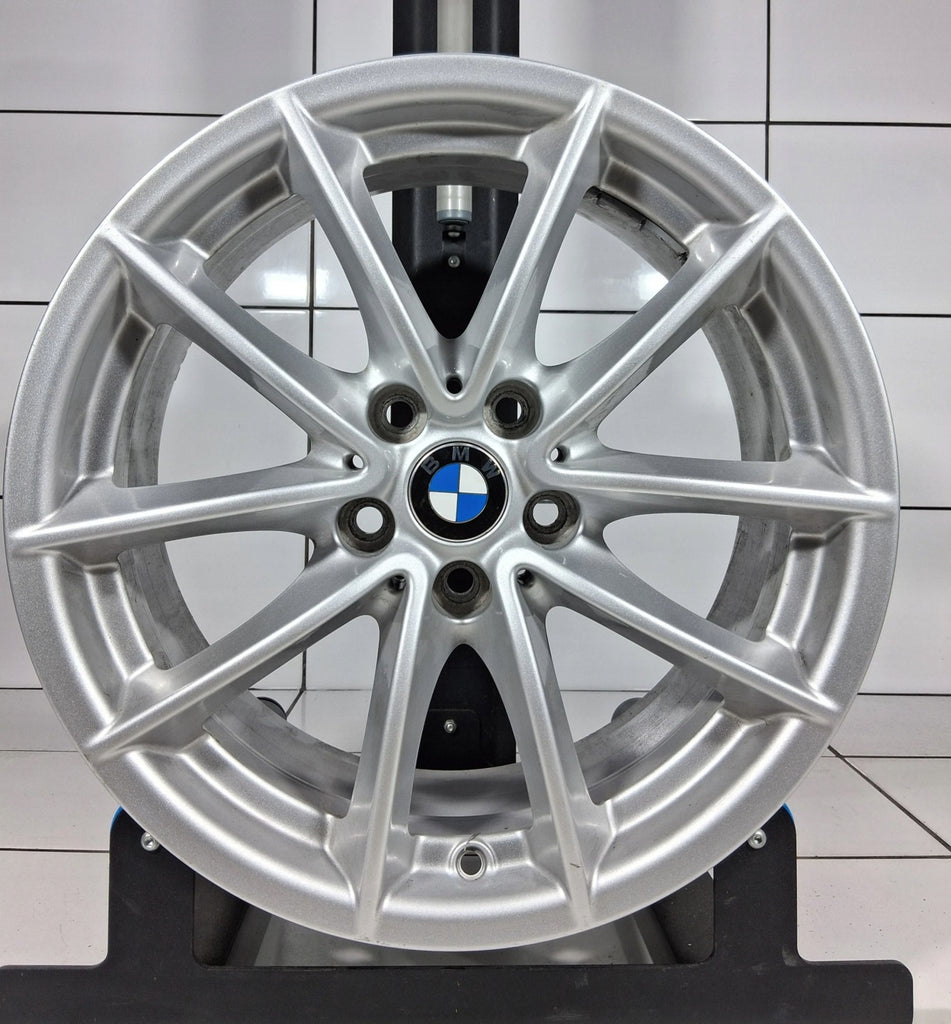 1x Alufelge 17 Zoll 7.5" 5x120 27ET Glanz Silber 6868217 BMW G30 Rim Wheel FEL8424963235wv