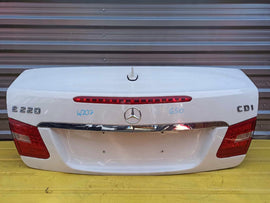 Heckklappe Mercedes-Benz Cabrio 2345346542 Rückseite kofferraumklappe Tailgate