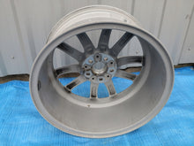 Laden Sie das Bild in den Galerie-Viewer, 1x Alufelge 18 Zoll 8.5" 5x112 44ET Glanz Silber 6880684 BMW X5 G05 Rim Wheel FEL2284664382tr