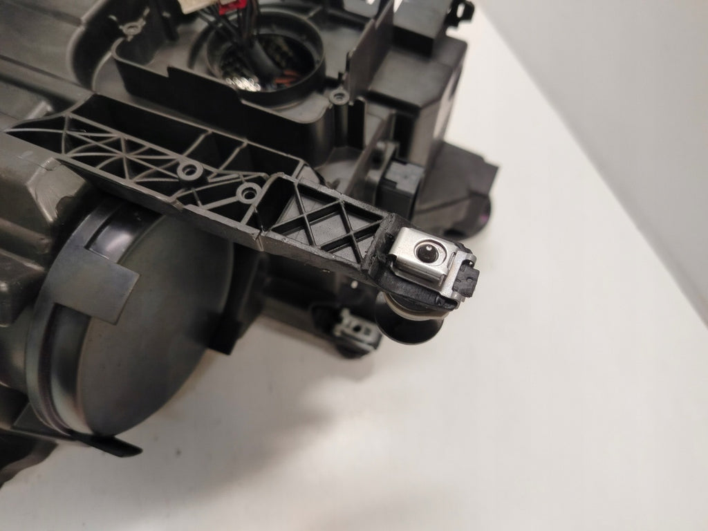 Frontscheinwerfer Seat Leon 5FB941773A LED Ein Stück (Rechts oder Links)