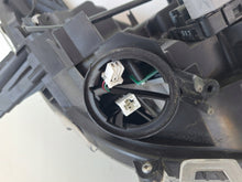 Laden Sie das Bild in den Galerie-Viewer, Frontscheinwerfer Toyota V 85122000 LED Links Scheinwerfer Headlight SCH5018905625ti
