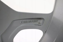 Load image into Gallery viewer, 1x Alufelge 17 Zoll 7.0" 5x110 40ET Glanz Silber 735577525 Jeep Renegade FEL5111366840br