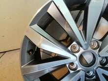 Laden Sie das Bild in den Galerie-Viewer, 1x Alufelge 17 Zoll 7.0" 5x112 45ET Glanz Graphit 2GA601025P- Mg I Rim Wheel FEL1509731081ki