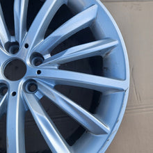 Load image into Gallery viewer, 1x Alufelge 19 Zoll 9.0" 5x112 44ET Glanz Silber 6874439 BMW 5 G31 G30 Rim Wheel FEL4480545610es